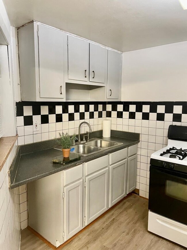 6316 N Rockwell St unit G, Chicago, IL 60659 - photo 6