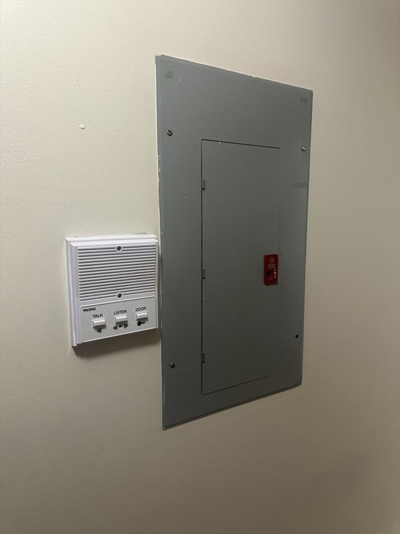 5 Bank St unit 4-A, Attleboro, MA 02703 - photo 2