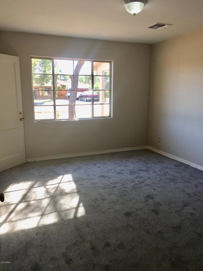 2018 E Hubbell St, Phoenix, AZ 85006 - photo 6