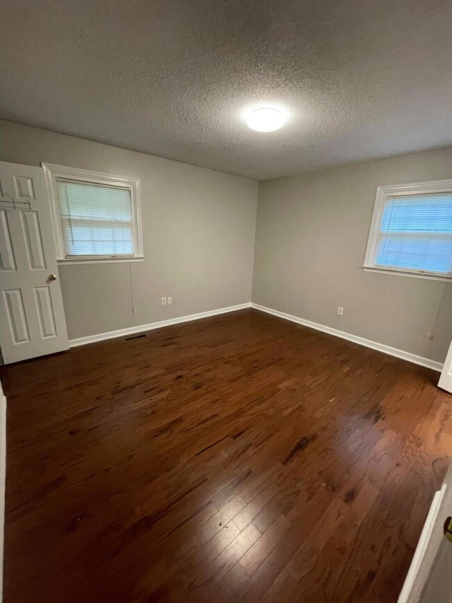 1124 Rodger Dr, Dalton, GA 30721 - photo 4