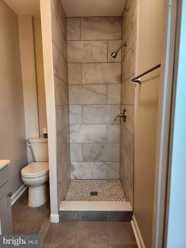 4400 Main St unit 3C, Philadelphia, PA 19127 - photo 5