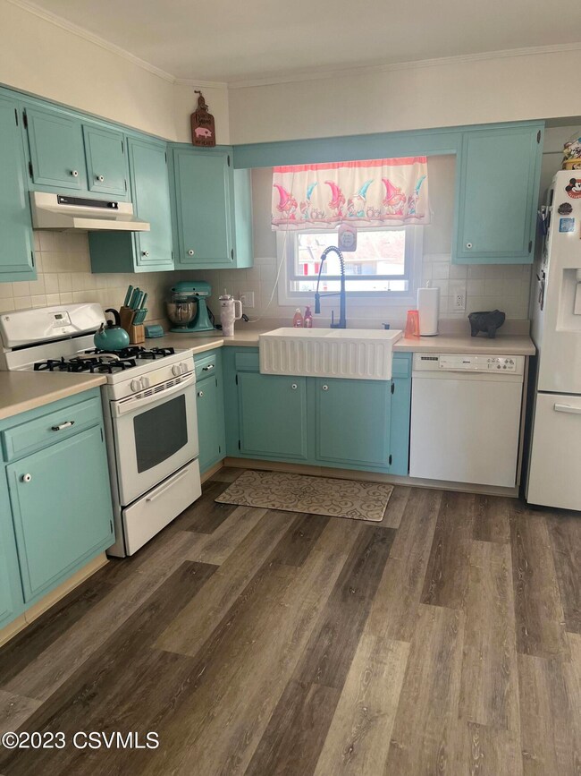 217 Maple Rd, Berwick, PA 18603 - photo 5