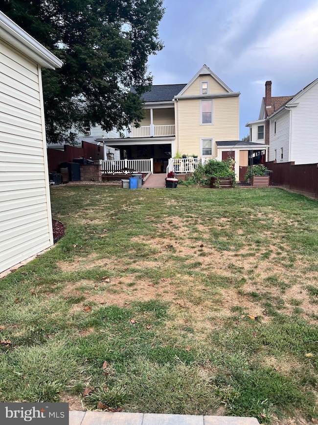 208 Hamilton Ave, Waynesboro, PA 17268 - photo 7