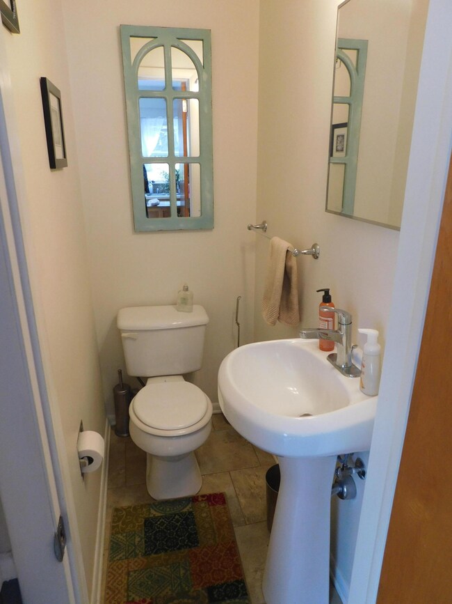 1548 Herrick Ave NE, Grand Rapids, MI 49505 - photo 7