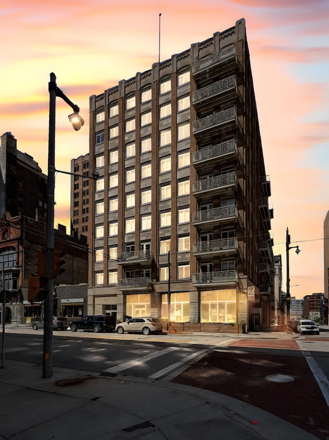 741 N. Milwaukee St #903-3