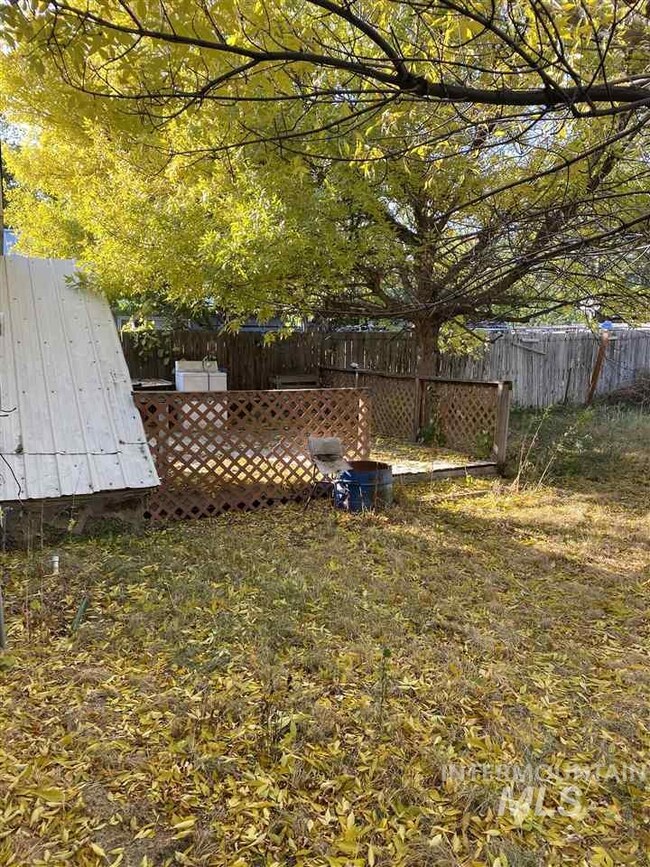 312 I Ave, Jerome, ID 83338 - photo 3