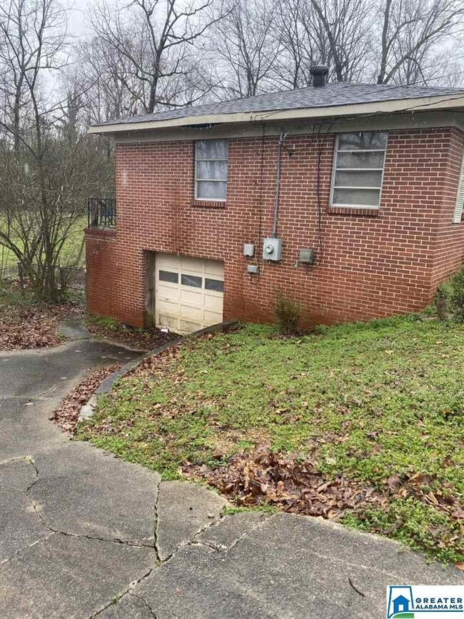 2625 5th St NE, Center Point, AL 35215 - photo 2