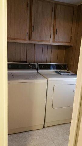 Washer & Dryer Stay