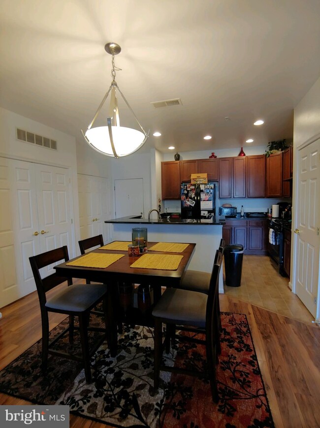 1311 Karen Blvd unit 302, Capitol Heights, MD 20743 - photo 3