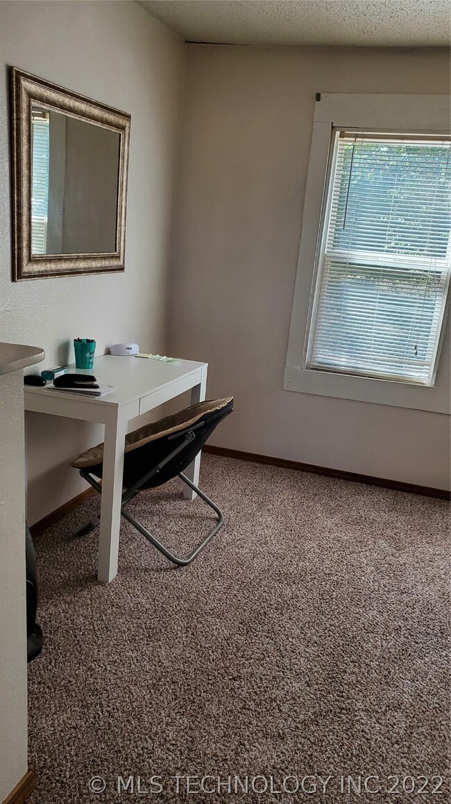 bed 1/ office