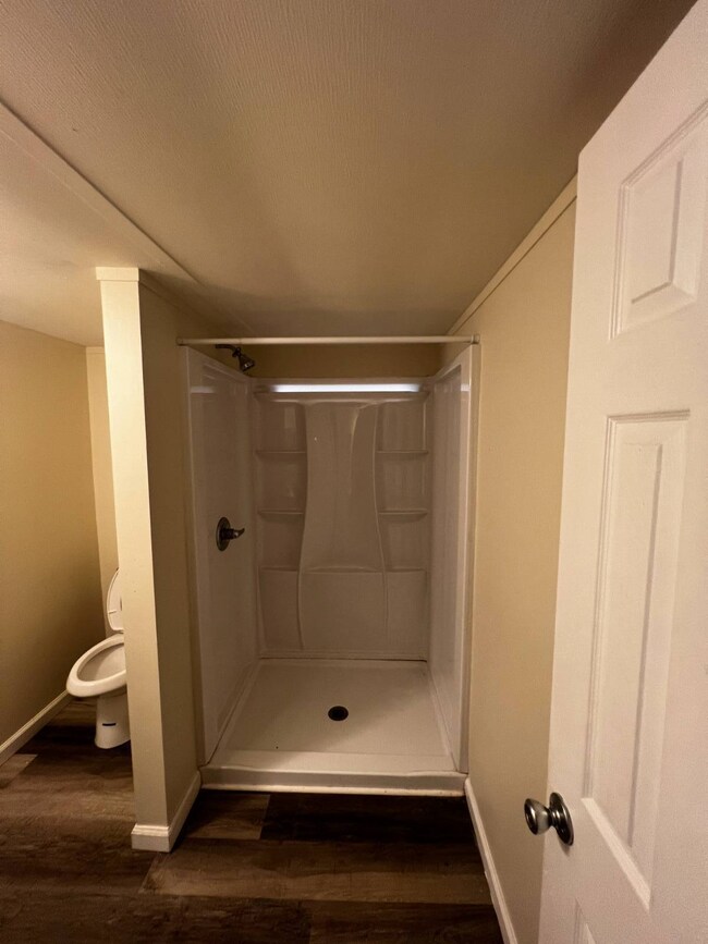 116 Hussey Mobile Home Park Ln, Beulaville, NC 28518 - photo 7