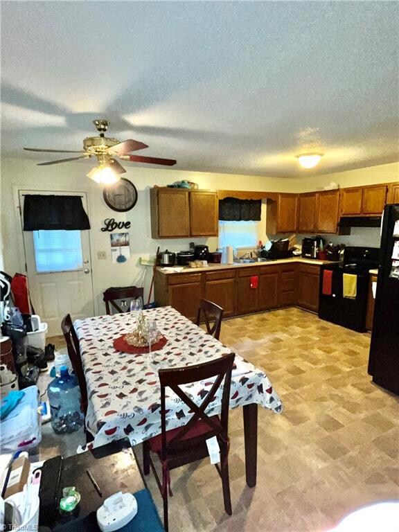 1910 Opal Dr, Greensboro, NC 27403 - photo 7