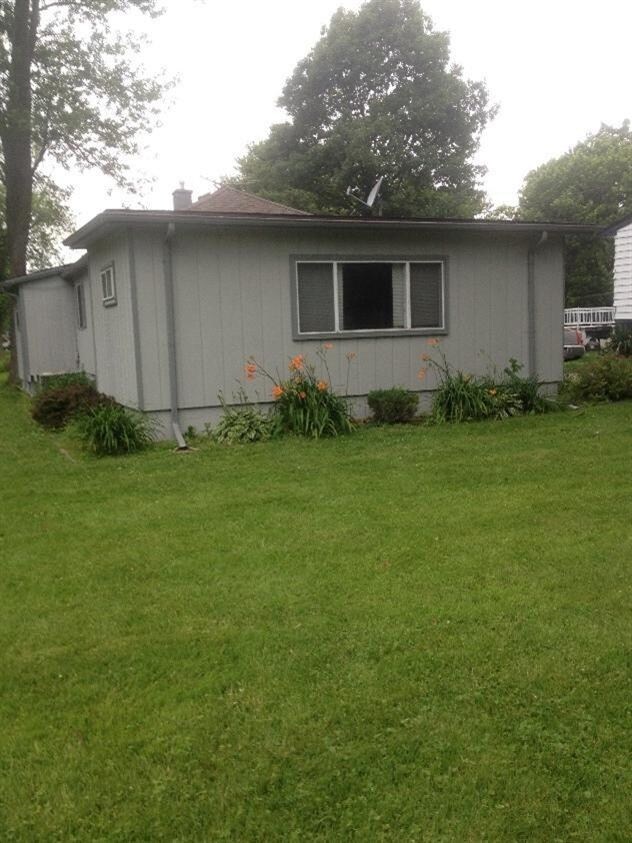 8522 Liable Rd, Highland, IN 46322 - photo 3