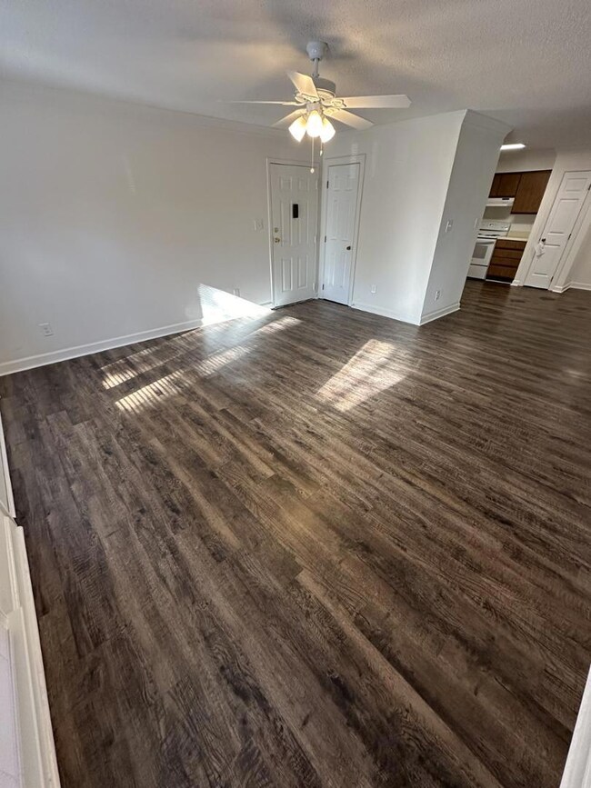 3521 Ivy Commons Dr unit 102, Raleigh, NC 27606 - photo 2