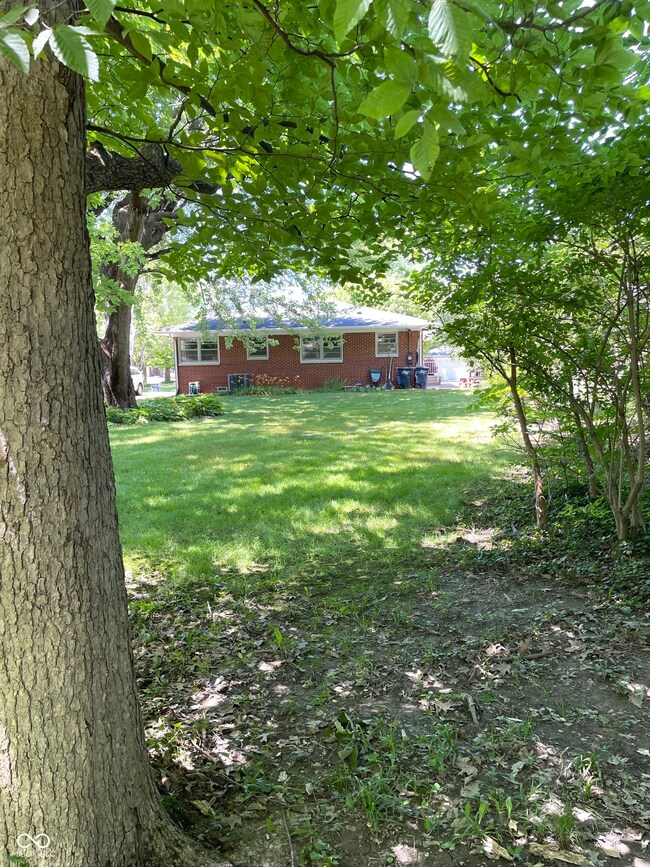 1017 Byland Dr, Beech Grove, IN 46107 - photo 5