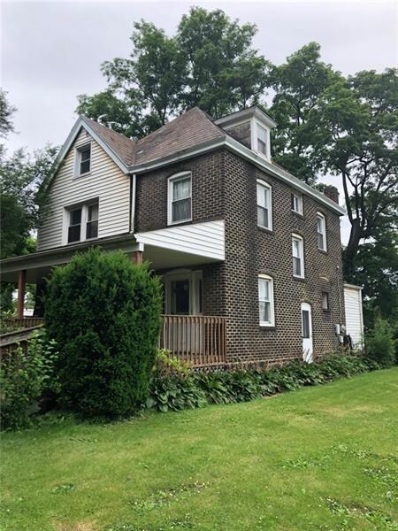 1054 Beaver Ave, Midland, PA 15059 - photo 2