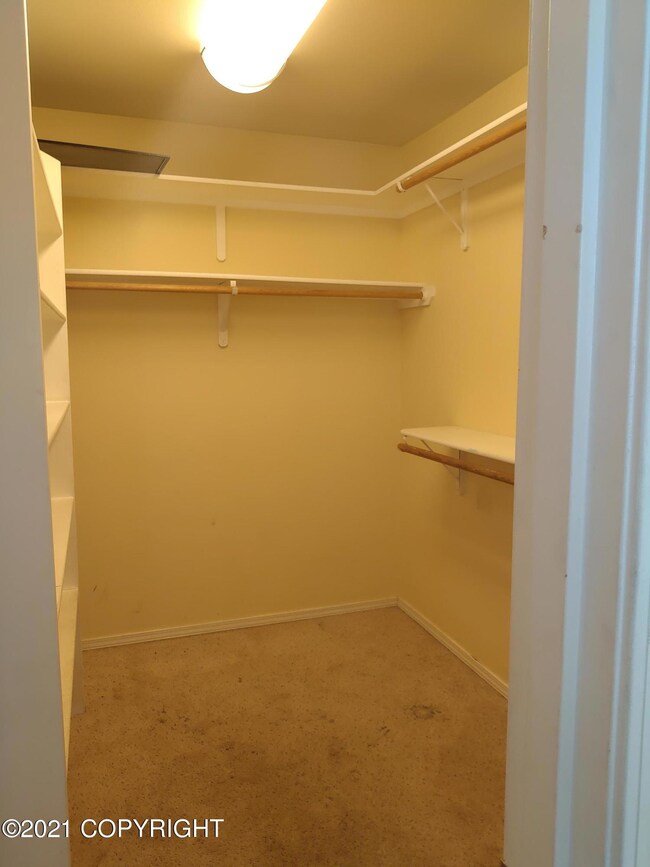 Main Bedroom Closet