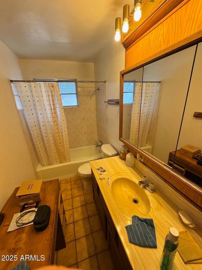 4208 N 35th Way, Phoenix, AZ 85018 - photo 4