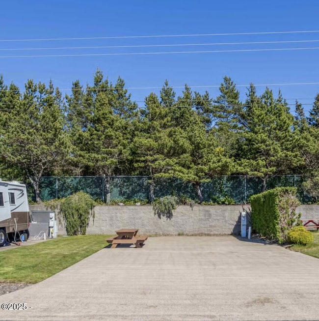 248 N Coast Hwy, Newport, OR 97365 - photo 6