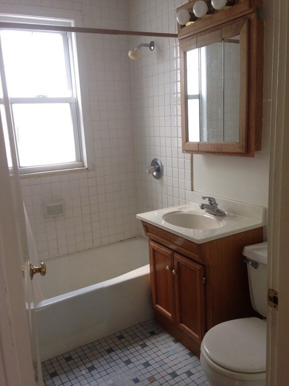 138 North St unit 1, Somerville, MA 02144 - photo 7