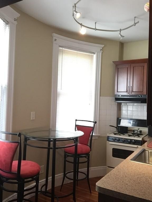 2 Colliston Rd unit 3, Brighton, MA 02135 - photo 3