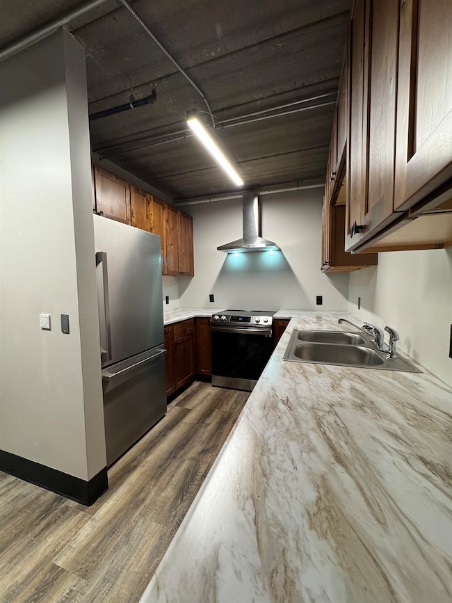 217 S Badger Ave unit 207, Appleton, WI 54914 - photo 3