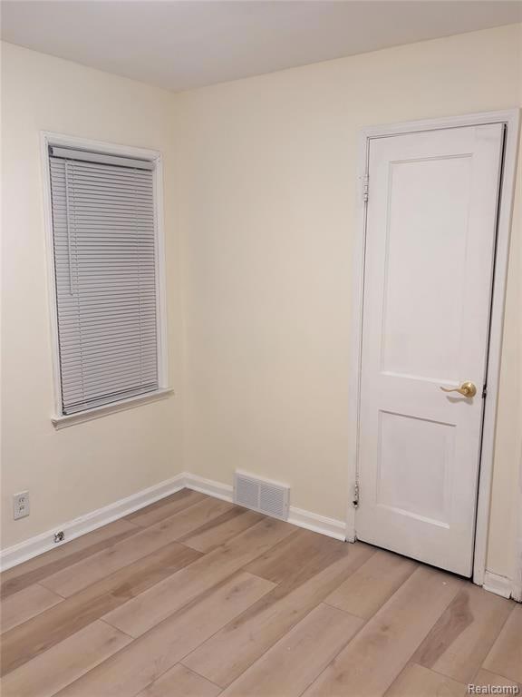 16267 Edmore Dr, Detroit, MI 48205 - photo 2