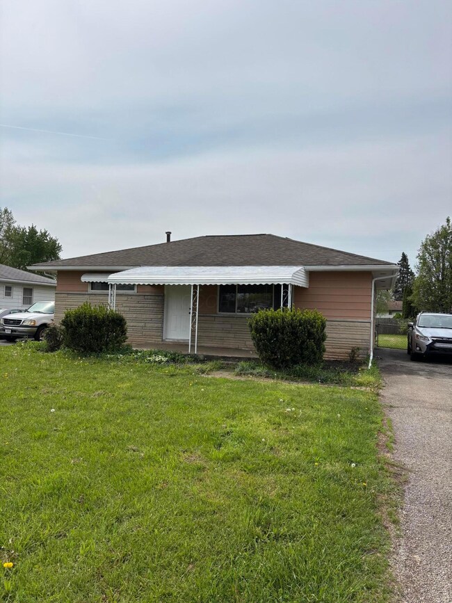 623 Colton Rd, Columbus, OH 43207 - photo 2