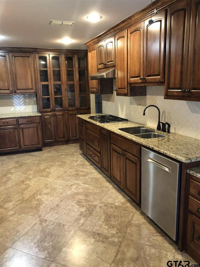 5932 5932 Mesquite Dr, Tyler, TX 75707 - photo 3