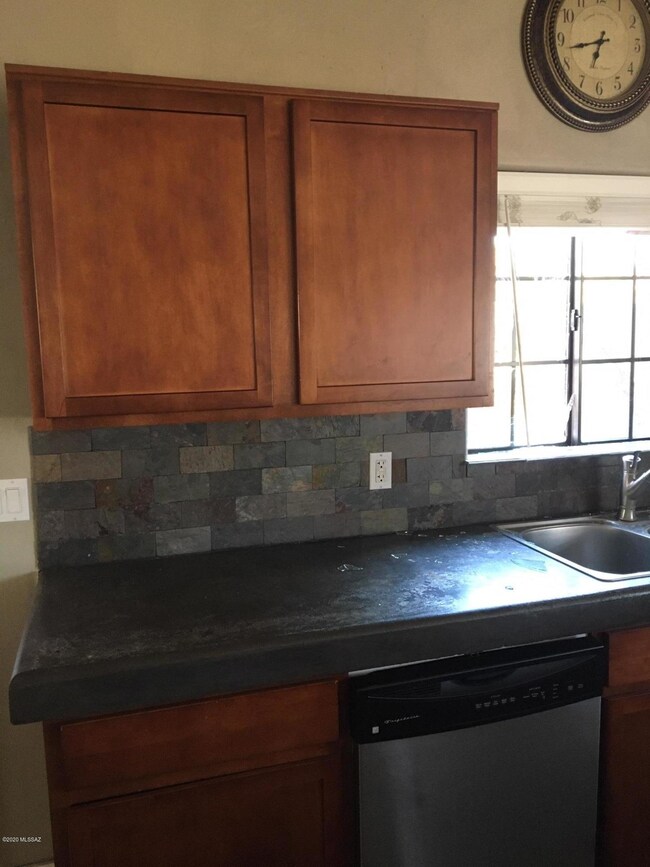 2015 E 1st St, Tucson, AZ 85719 - photo 6