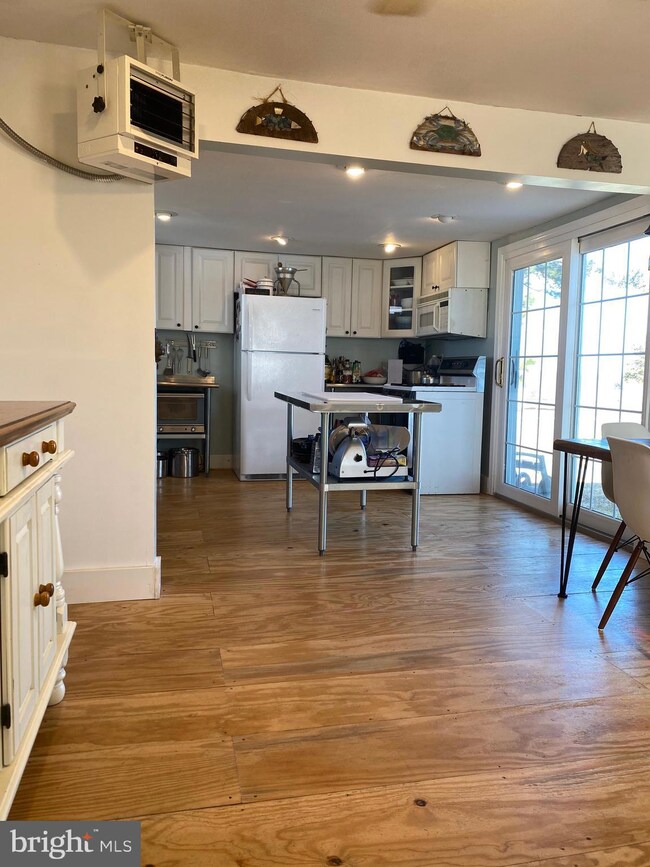 3281 Marsh Rd, Ewell, MD 21824 - photo 7