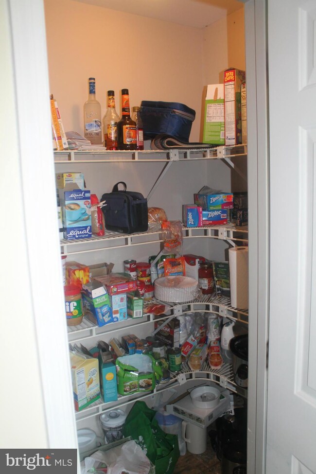 422 Martina Dr, Chambersburg, PA 17201 - photo 6