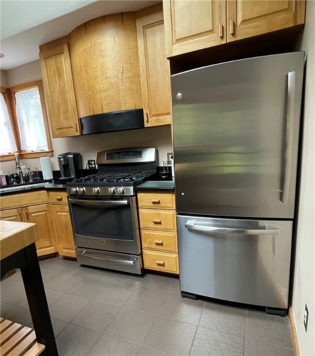 36 Mechanic St, Wakefield, RI 02879 - photo 5