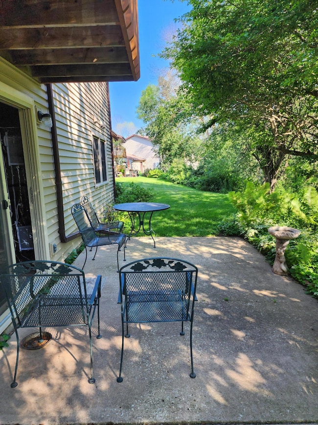 910 E Ceder Patio