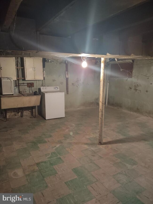 76 Strathaven Dr, Broomall, PA 19008 - photo 4