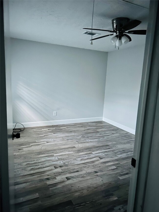 23323 Dew Wood Ln, Spring, TX 77373 - photo 5