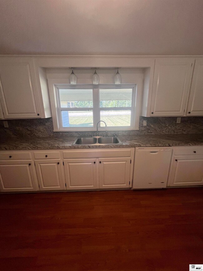 12272 Crossett Rd, Bastrop, LA 71220 - photo 5