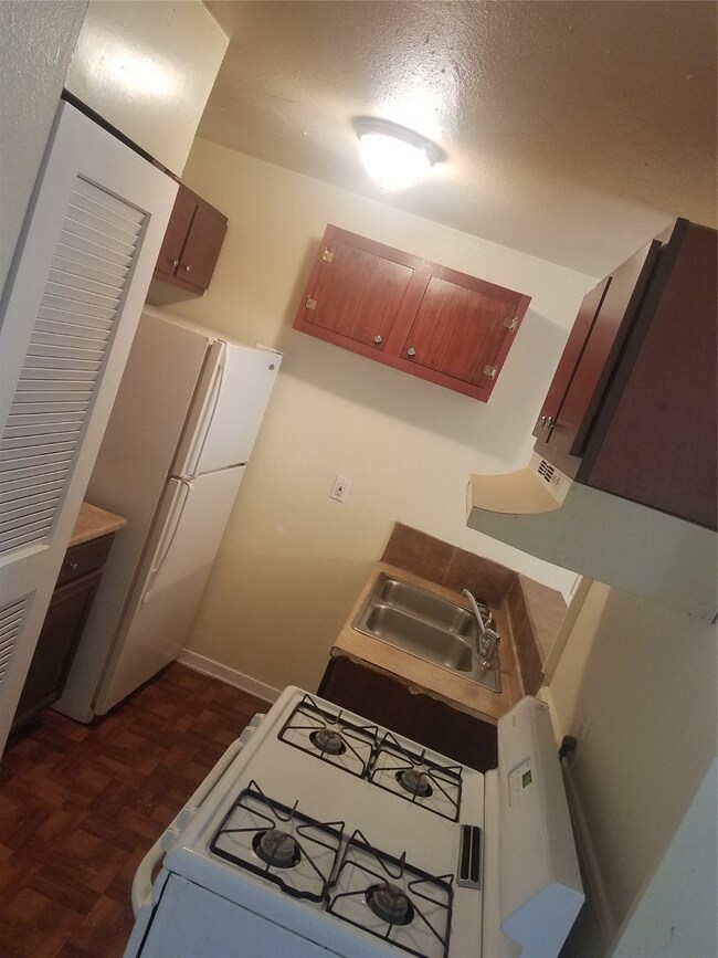 3502 Campbell St unit 4, Houston, TX 77026 - photo 4