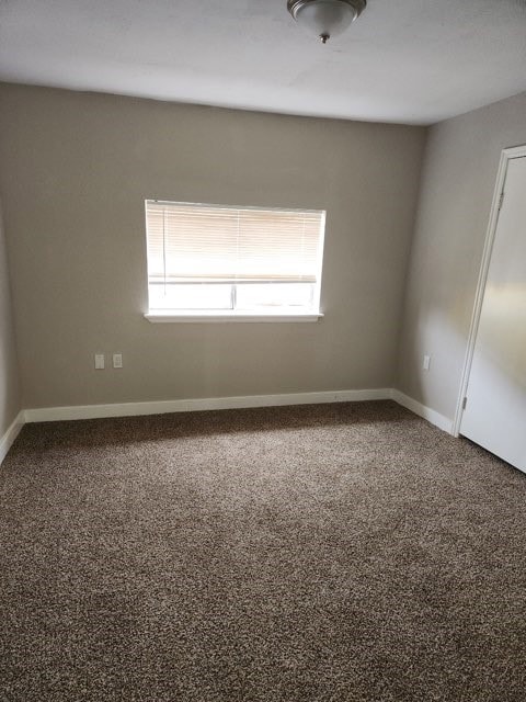 7816 Glass St, Houston, TX 77016 - photo 5