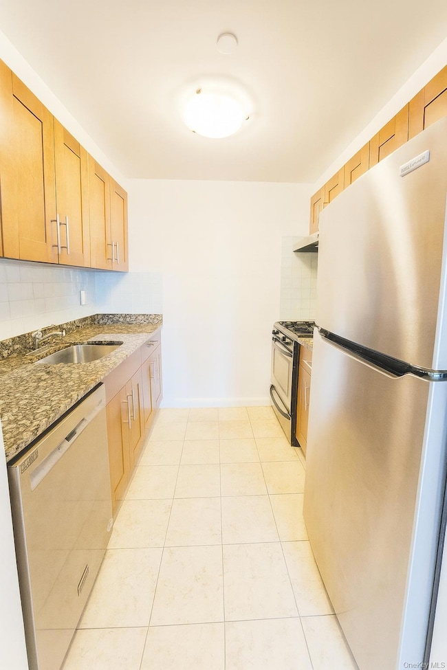 60-70 Woodhaven Blvd unit 3A, Elmhurst, NY 11373 - photo 4