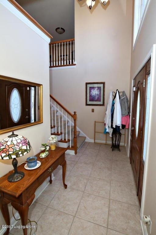 6910 Catalpa Springs Dr, Louisville, KY 40228 - photo 2