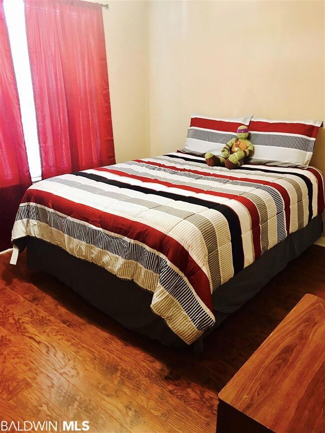 5781 Shady Woods Ct, Gulf Shores, AL 36542 - photo 5