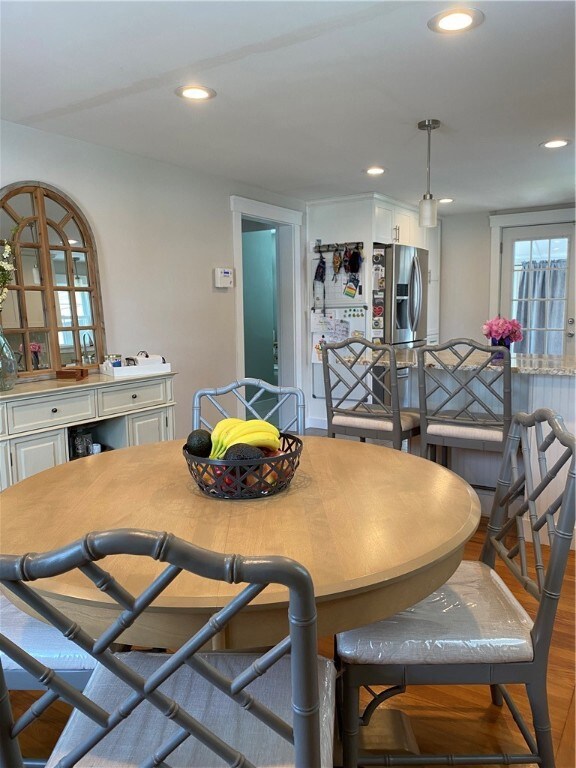 82 Roslyn Ave, Cranston, RI 02910 - photo 7