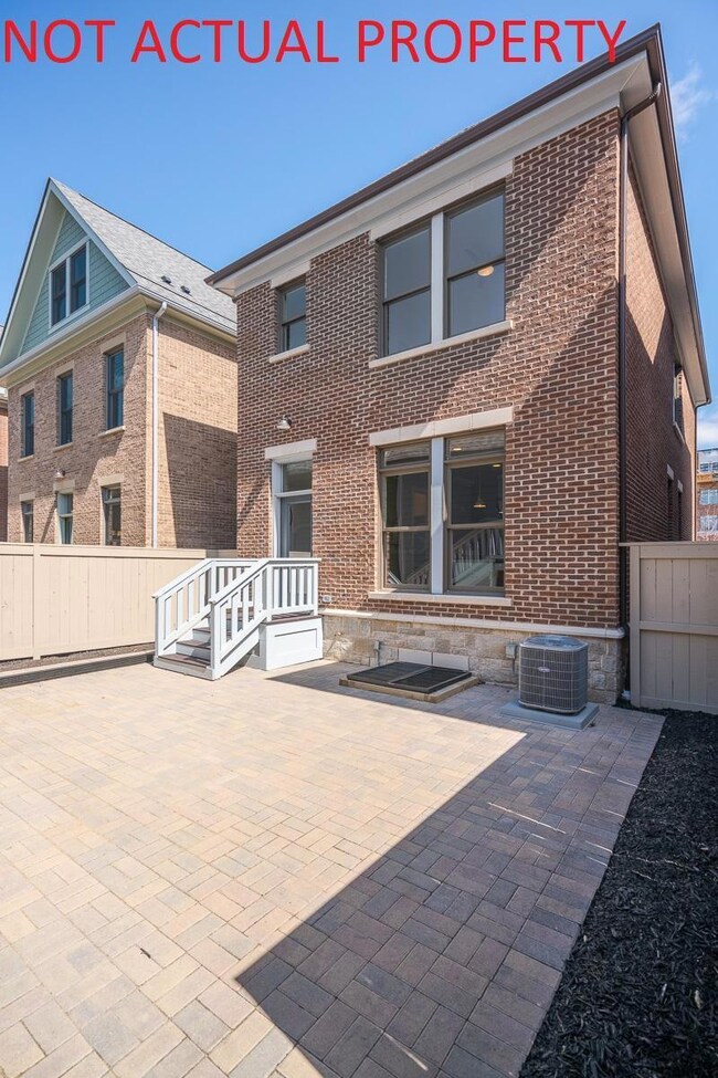 843_Pullman_Way-7