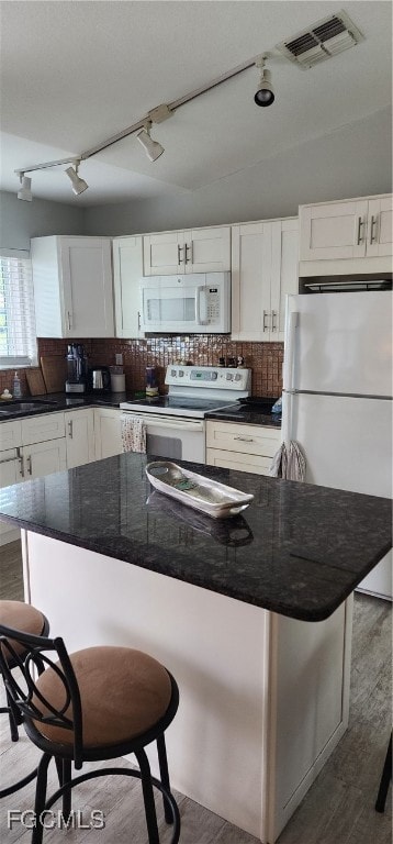 2010 Steamboat Cir, Labelle, FL 33935 - photo 7