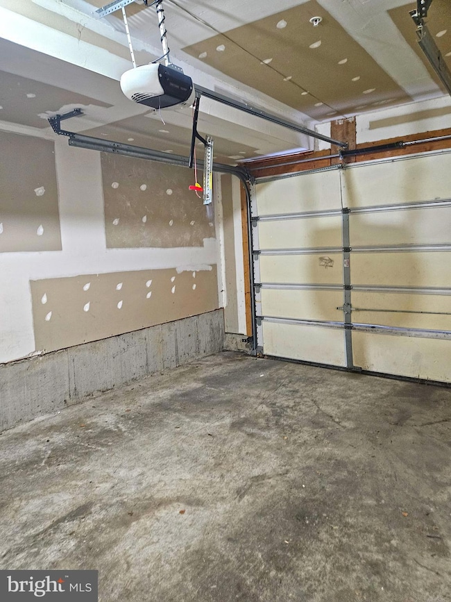 12 S Regester St, Baltimore, MD 21231 - photo 6