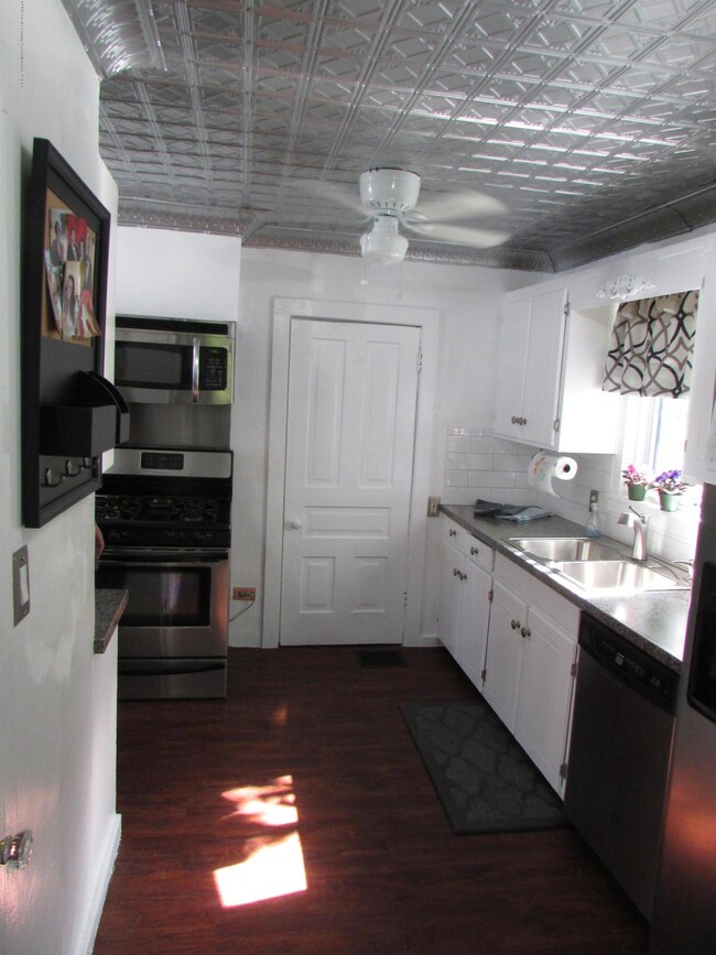 1126 W Ottawa St, Lansing, MI 48915 - photo 6