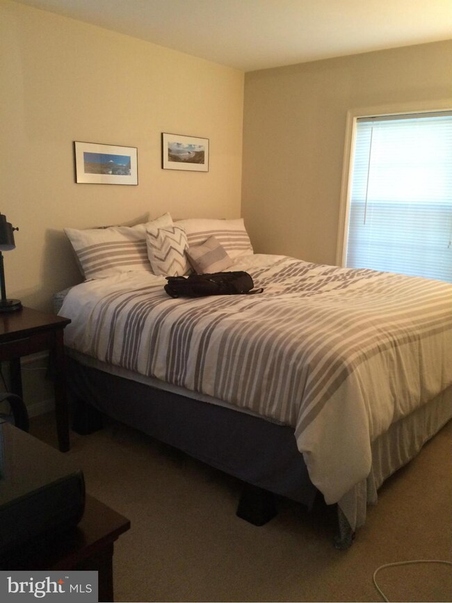 1931 N Cameron St unit 8, Arlington, VA 22207 - photo 4