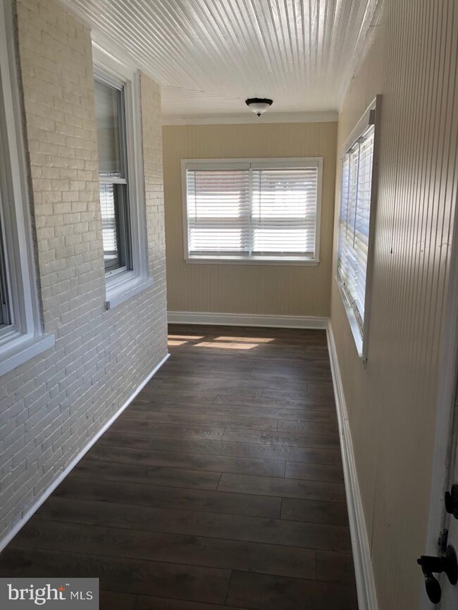 27 Isabel Ave, Glenolden, PA 19036 - photo 5