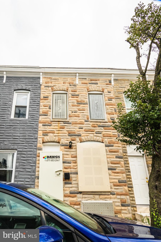 823 N Port St, Baltimore, MD 21205 - photo 2
